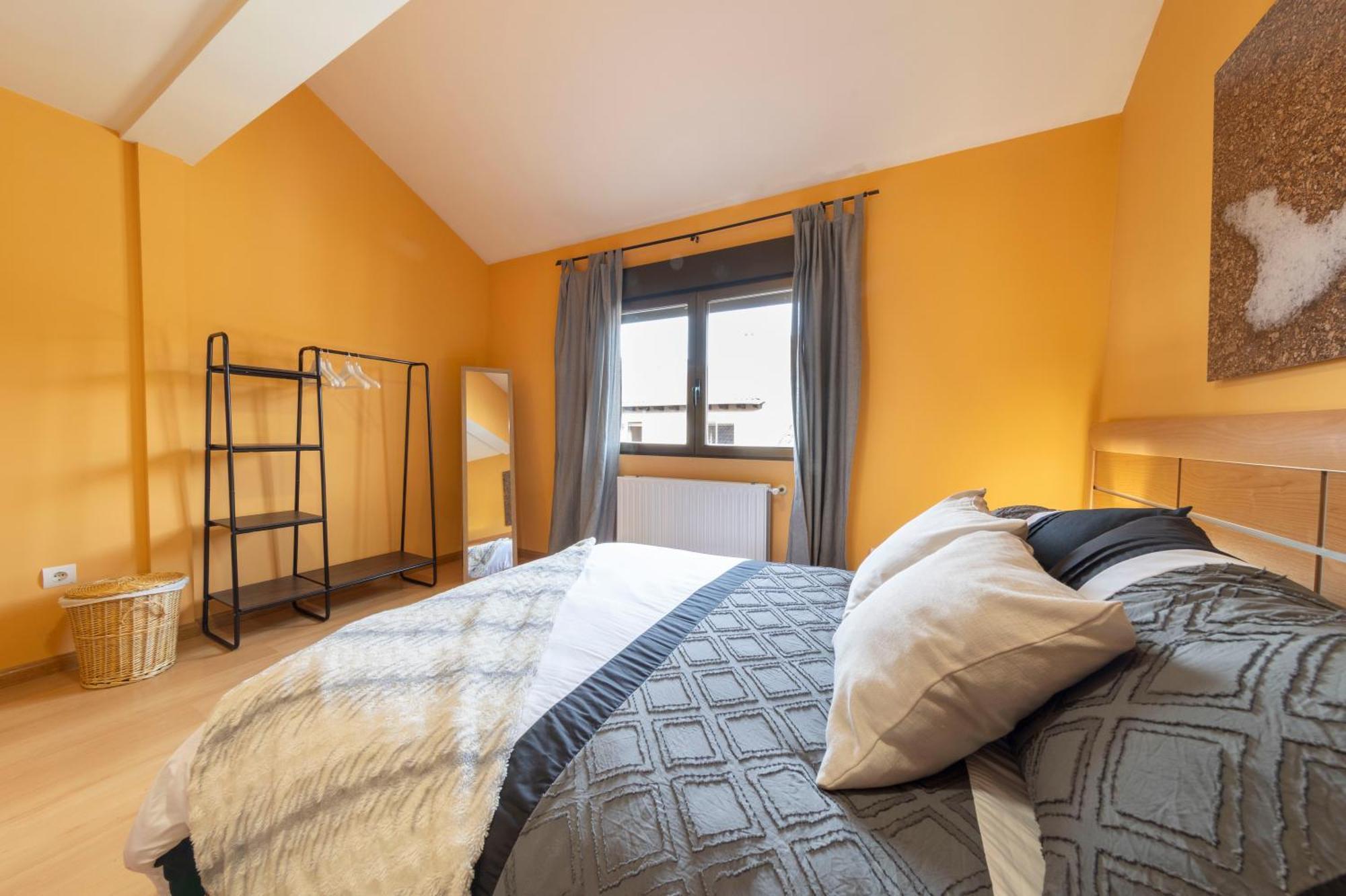 Atico Duplex Calle Mayor 厄尔·布尔戈·德·奥斯马 外观 照片